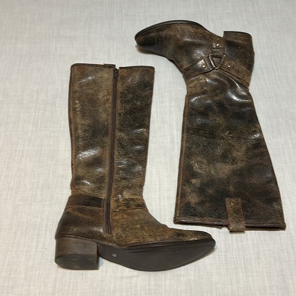 Flower Child Distressed Brown Leather Boots - Picture 2 of 9